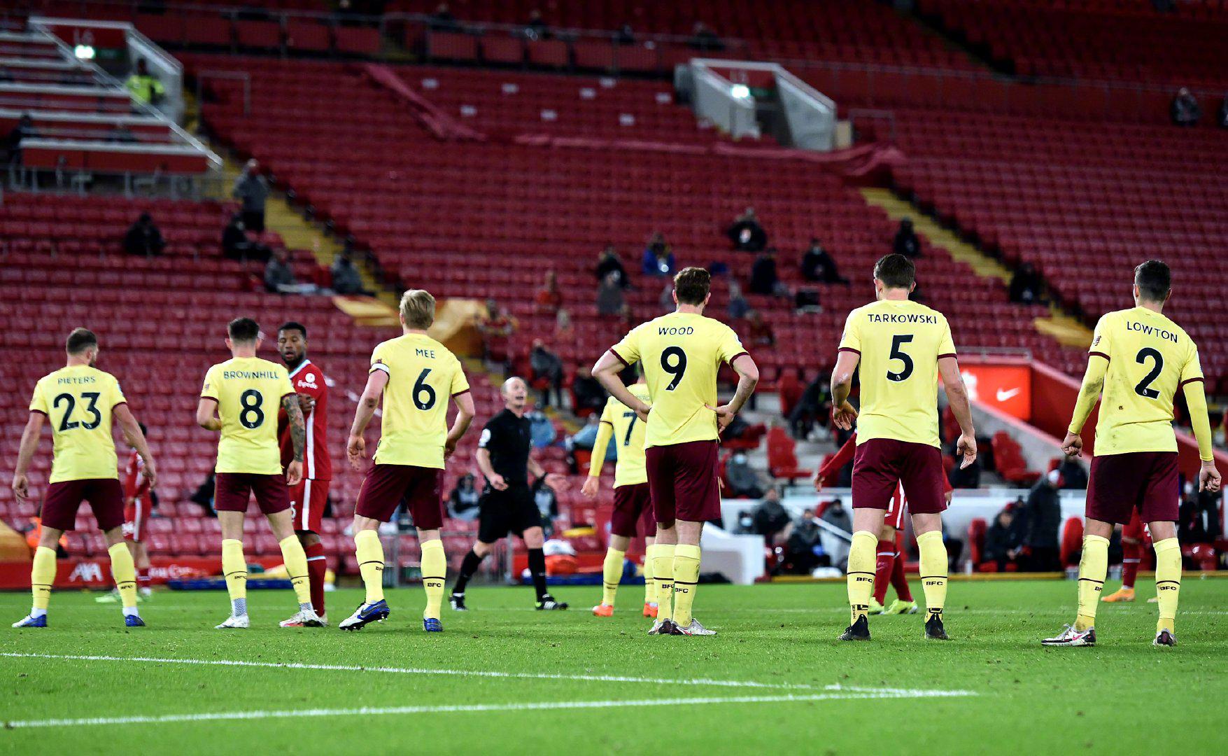 回顾他们在 回顾他们在